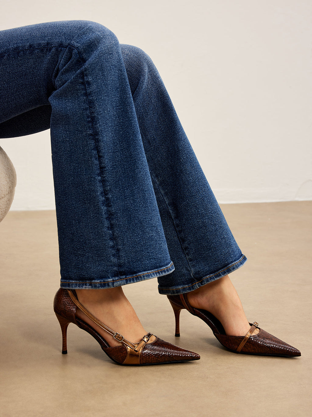 נעליים דגם- אורי