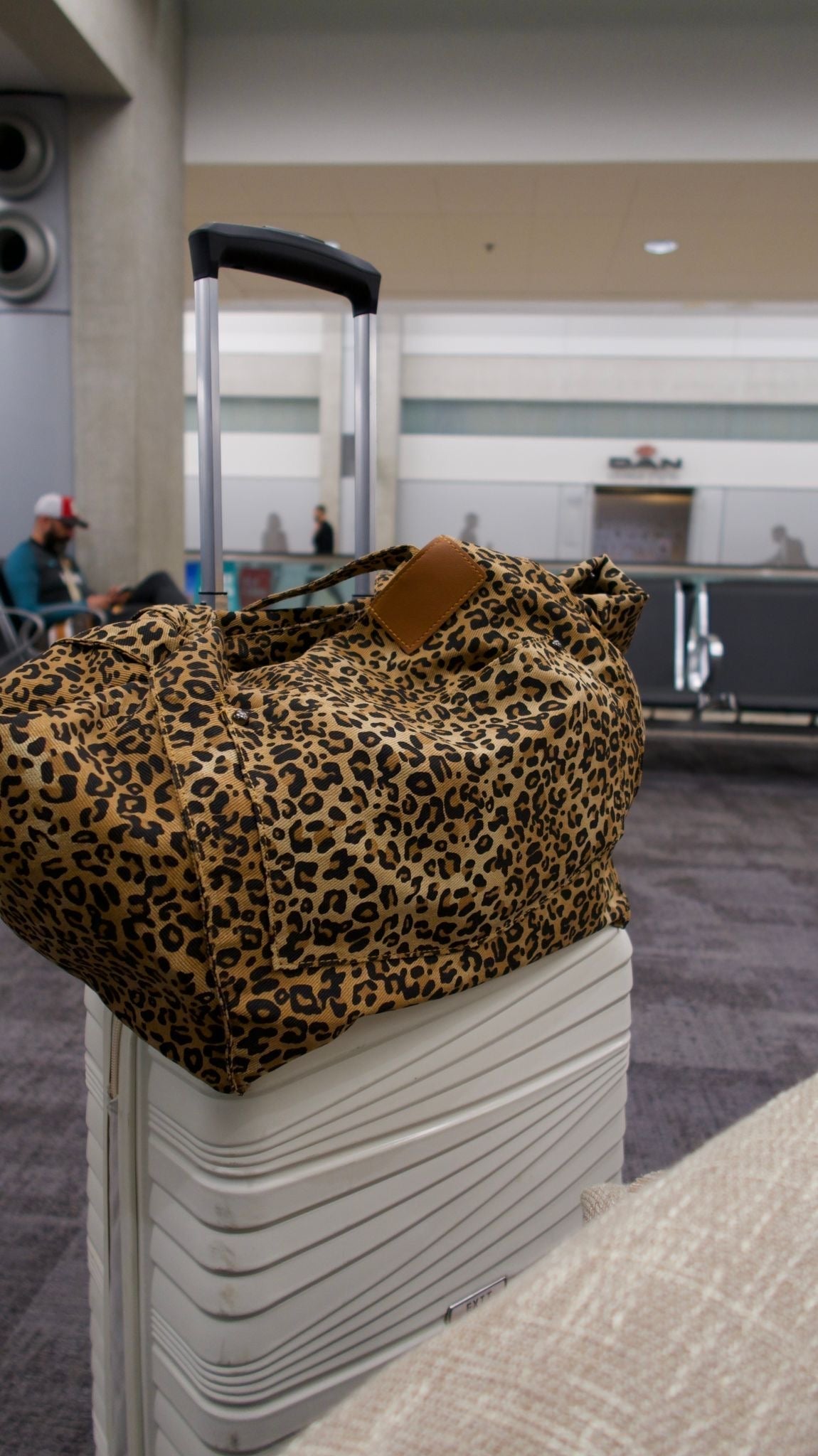 תיק מנומר דגם שובל