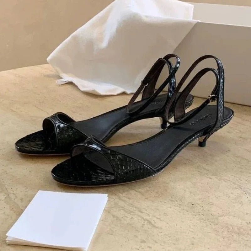 נעליים דגם- מאיה