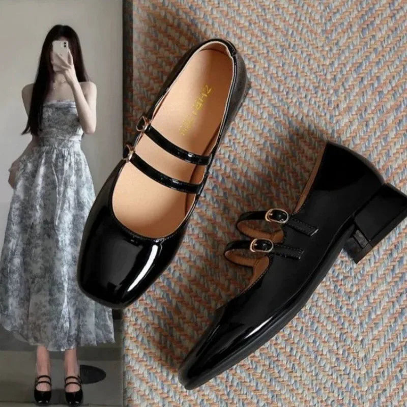 נעליים דגם- לילי