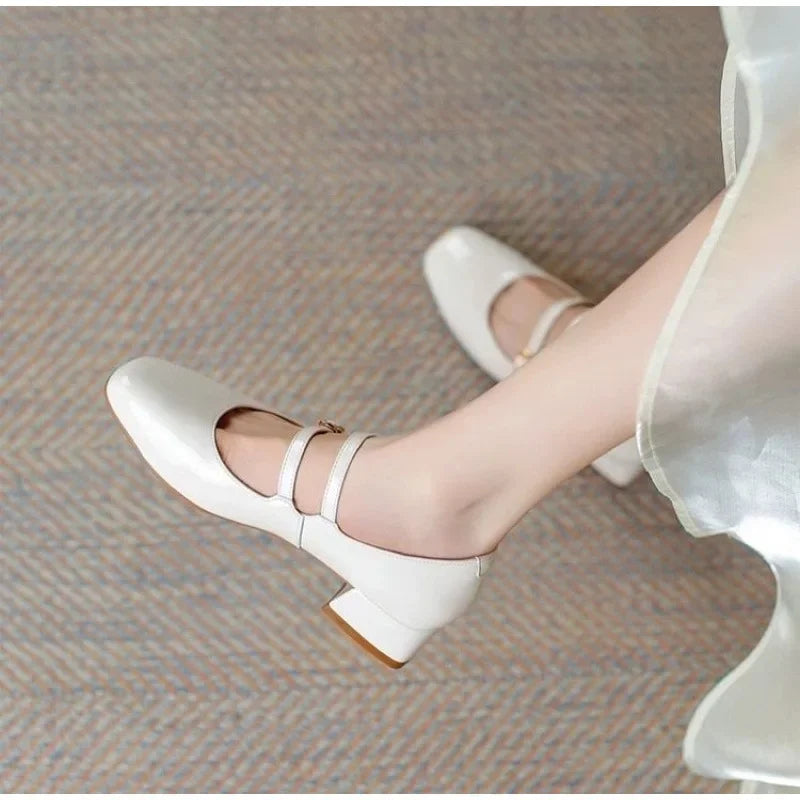 נעליים דגם- לילי