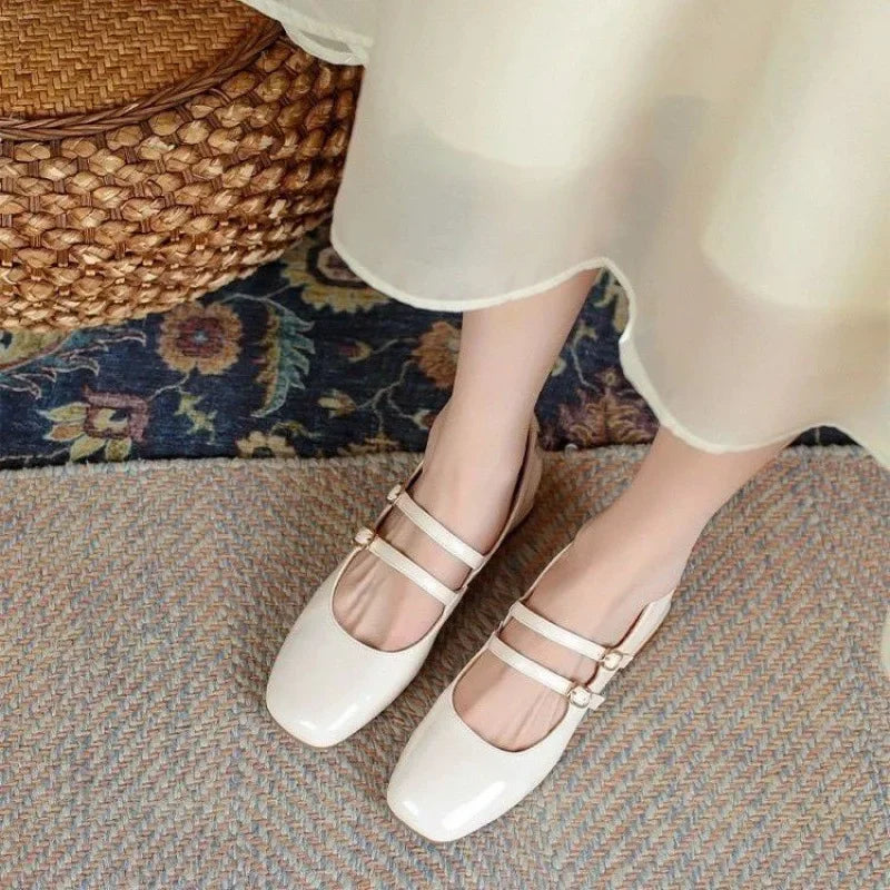 נעליים דגם- לילי